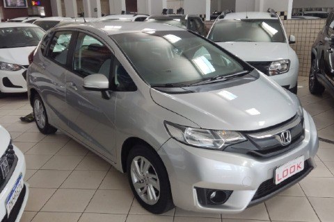 //www.autoline.com.br/carro/honda/fit-15-lx-16v-flex-4p-cvt/2016/araxa-mg/24100915