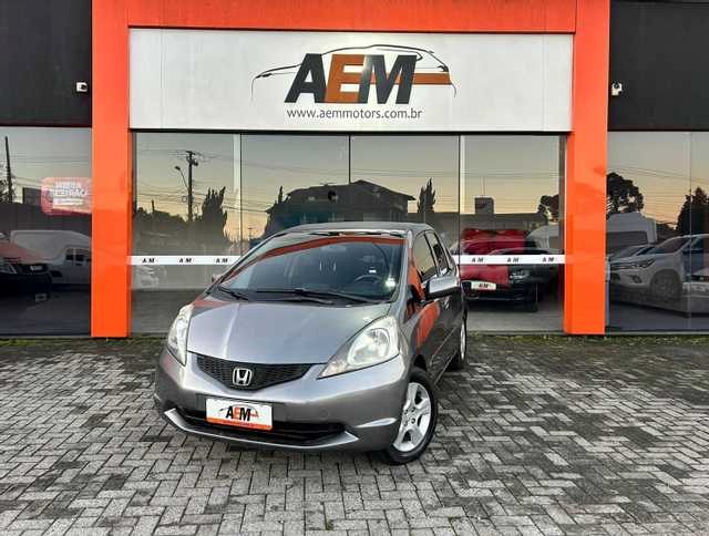 //www.autoline.com.br/carro/honda/fit-14-lxl-16v-flex-4p-automatico/2009/campo-largo-pr/24314037