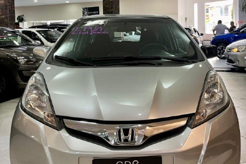 //www.autoline.com.br/carro/honda/fit-14-lx-16v-flex-4p-manual/2014/sao-bernardo-do-campo-sp/24431542