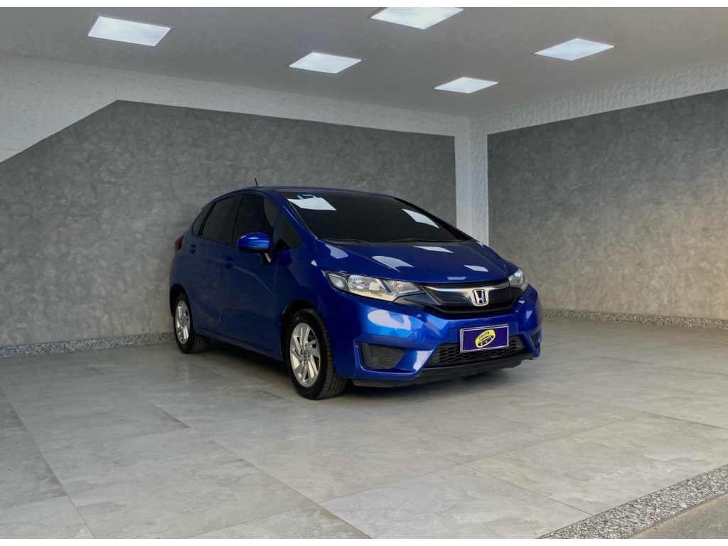 //www.autoline.com.br/carro/honda/fit-15-lx-16v-flex-4p-cvt/2017/rio-de-janeiro-rj/24454754