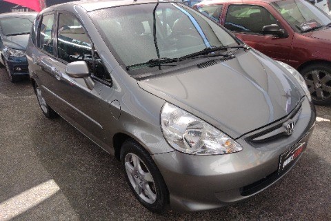 //www.autoline.com.br/carro/honda/fit-14-lxl-8v-flex-4p-manual/2008/vinhedo-sp/24509232
