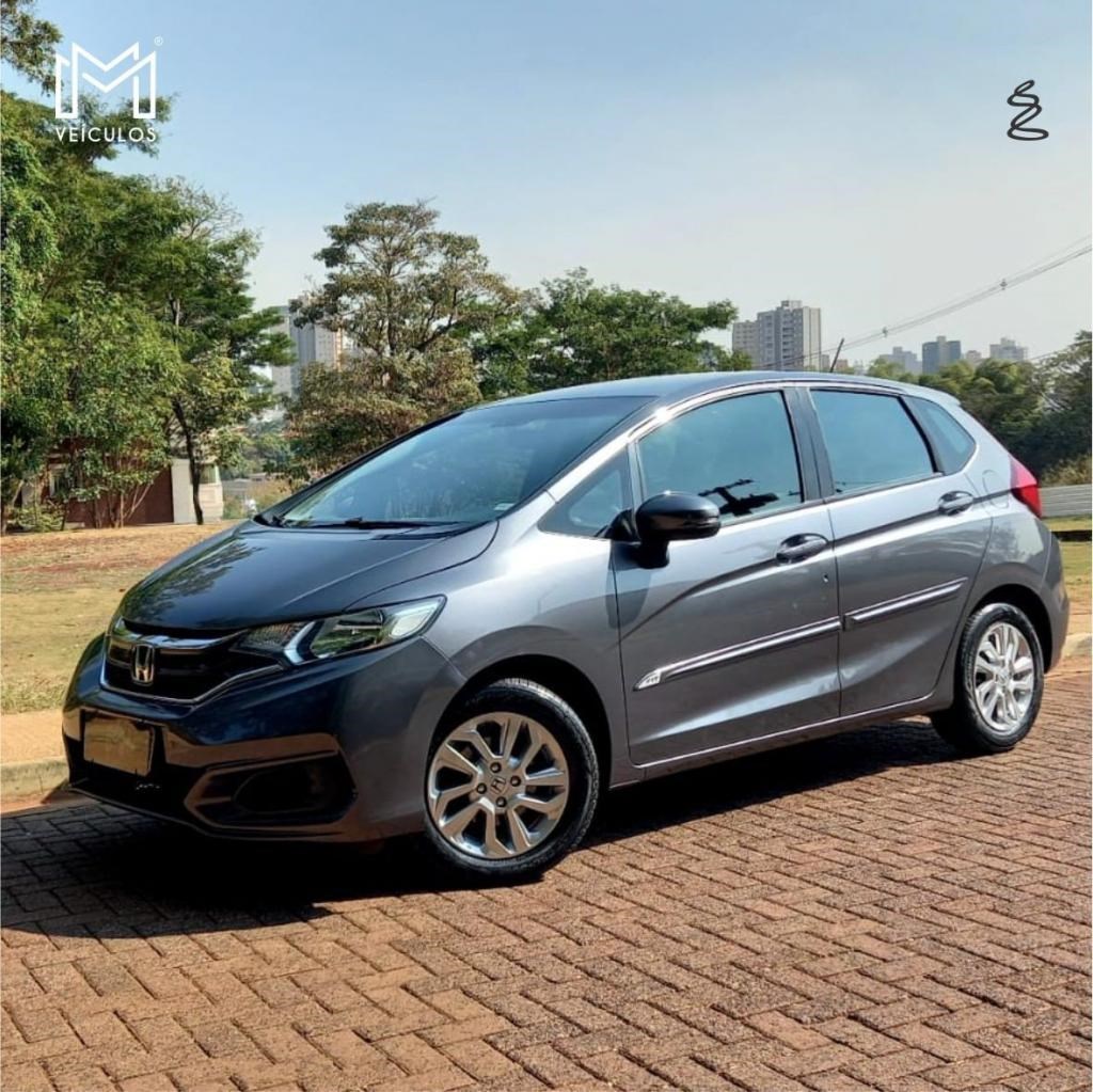 //www.autoline.com.br/carro/honda/fit-15-personal-16v-flex-4p-cvt/2018/ribeirao-preto-sp/24562492