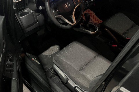 //www.autoline.com.br/carro/honda/fit-15-ex-16v-flex-4p-cvt/2016/suzano-sp/24563074