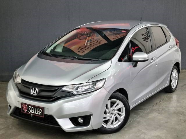 //www.autoline.com.br/carro/honda/fit-15-lx-16v-flex-4p-manual/2015/timbo-sc/24634666