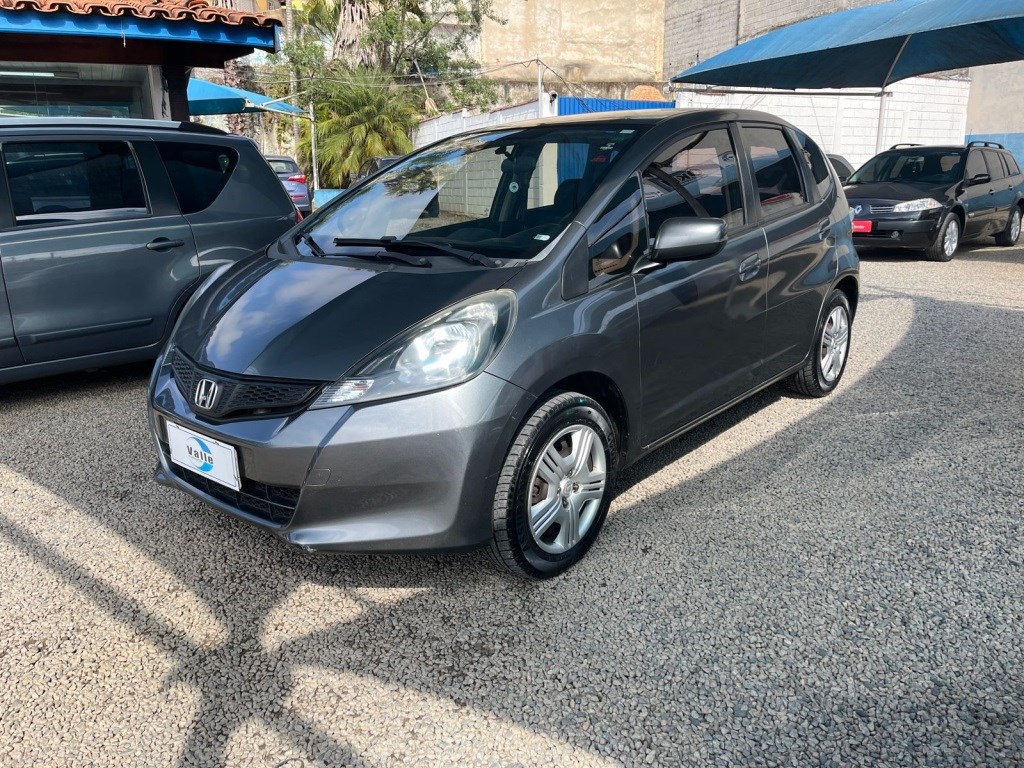 //www.autoline.com.br/carro/honda/fit-14-cx-16v-flex-4p-automatico/2014/braganca-paulista-sp/24736949