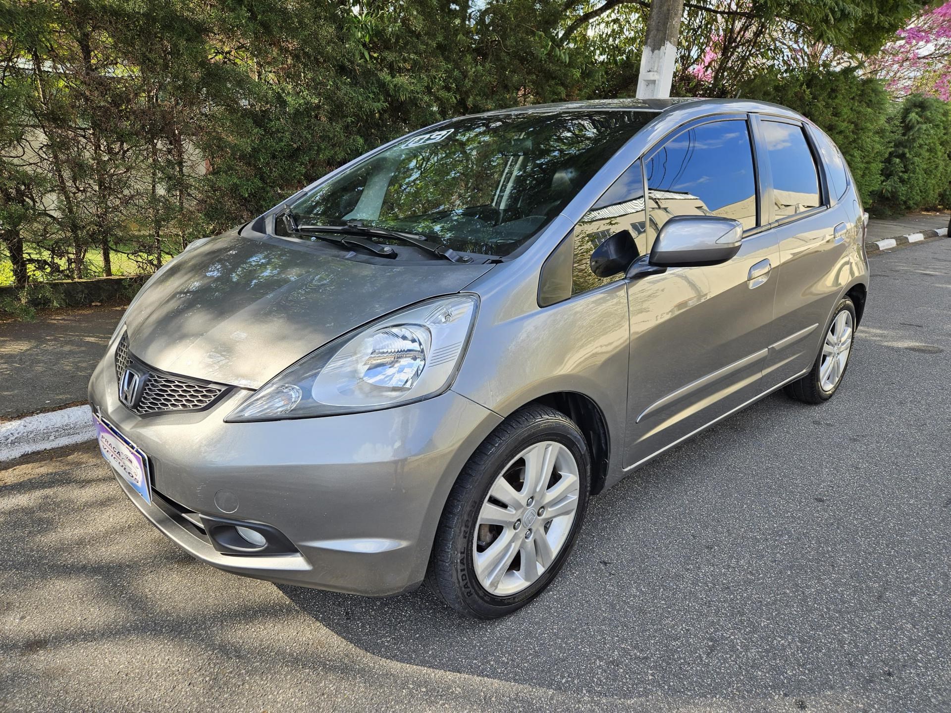 //www.autoline.com.br/carro/honda/fit-15-exl-16v-flex-4p-automatico/2009/braganca-paulista-sp/24739060