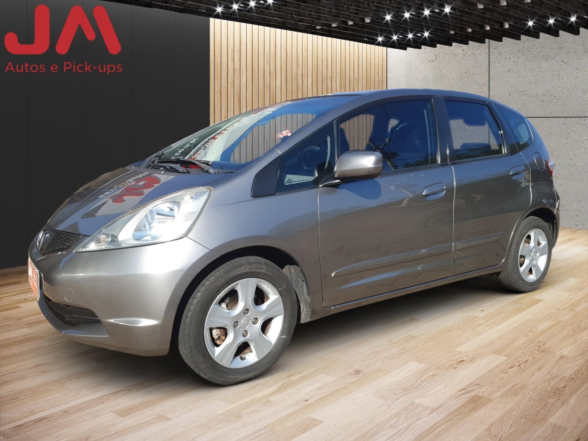 //www.autoline.com.br/carro/honda/fit-14-lxl-16v-flex-4p-manual/2009/monte-alto-sp/24740495