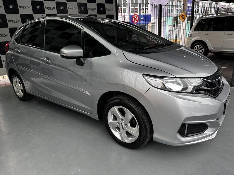 //www.autoline.com.br/carro/honda/fit-15-personal-16v-flex-4p-cvt/2021/gravatai-rs/24742428