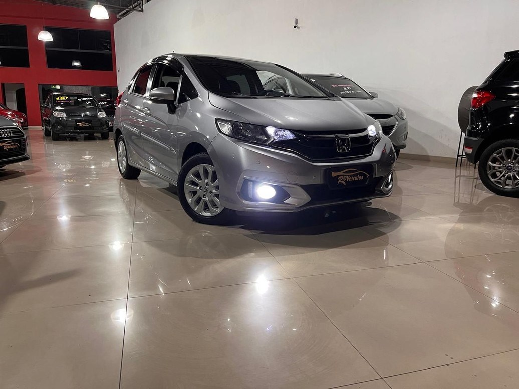 //www.autoline.com.br/carro/honda/fit-15-lx-16v-flex-4p-cvt/2020/sao-paulo-sp/24749052