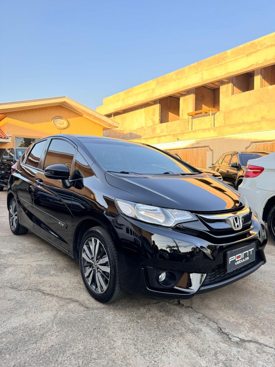 //www.autoline.com.br/carro/honda/fit-15-exl-16v-flex-4p-cvt/2015/limeira-sp/24815158