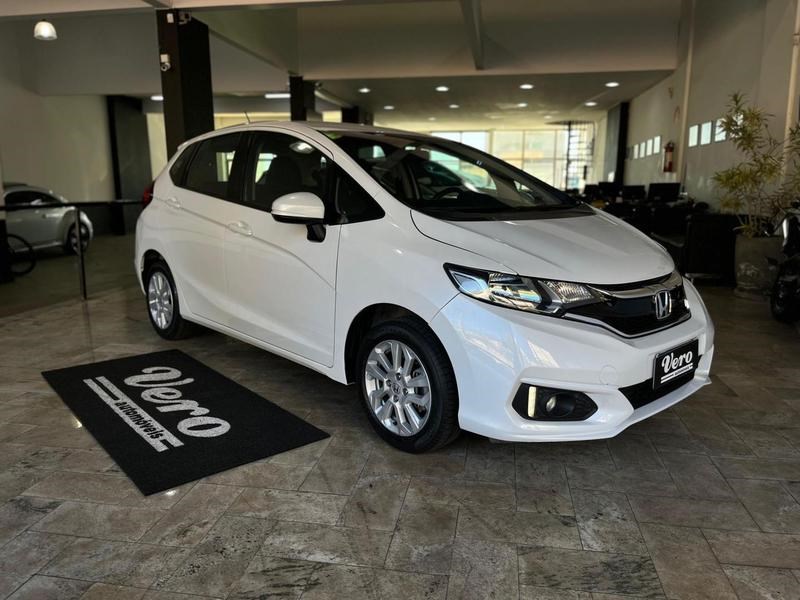 //www.autoline.com.br/carro/honda/fit-15-lx-16v-flex-4p-cvt/2020/belo-horizonte-mg/24899174