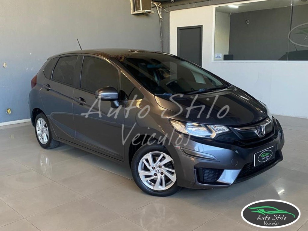 //www.autoline.com.br/carro/honda/fit-15-dx-16v-flex-4p-manual/2017/rio-de-janeiro-rj/24923182
