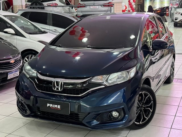 //www.autoline.com.br/carro/honda/fit-15-personal-16v-flex-4p-cvt/2018/osasco-sp/24924534