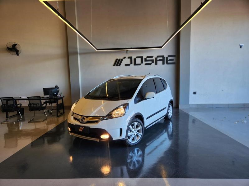 //www.autoline.com.br/carro/honda/fit-15-twist-16v-flex-4p-automatico/2013/franca-sp/24970200