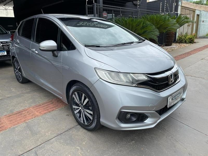 //www.autoline.com.br/carro/honda/fit-15-exl-16v-flex-4p-cvt/2018/campo-grande-ms/24972512