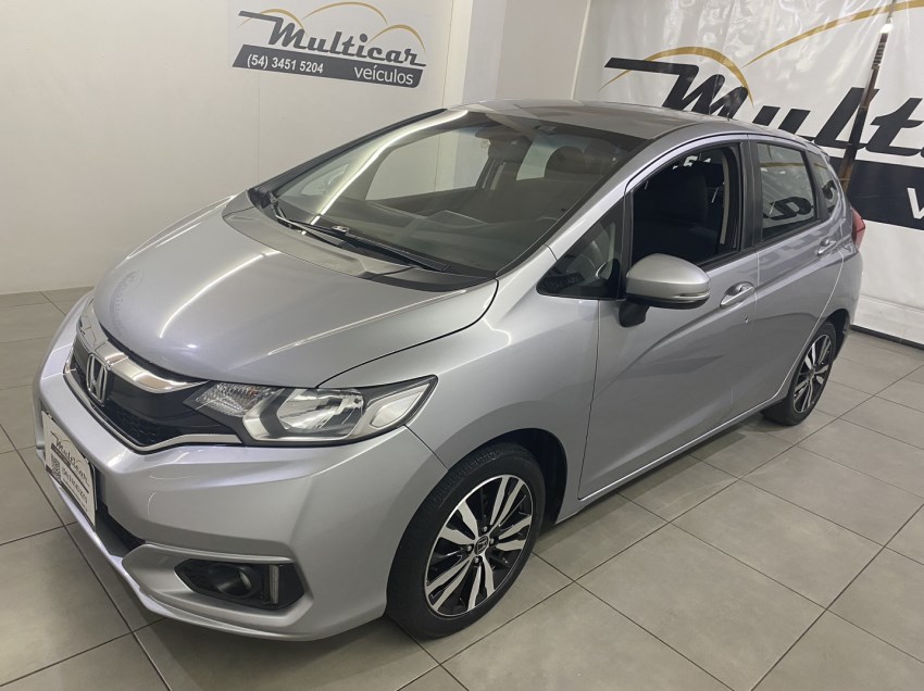 //www.autoline.com.br/carro/honda/fit-15-ex-16v-flex-4p-cvt/2018/bento-goncalves-rs/24982477
