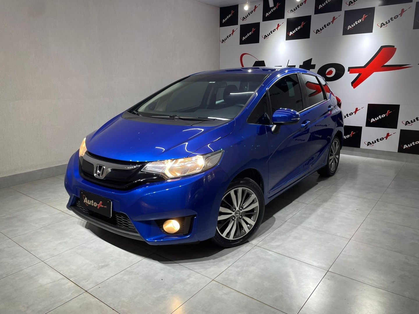 //www.autoline.com.br/carro/honda/fit-15-ex-16v-flex-4p-cvt/2016/ribeirao-preto-sp/25012940