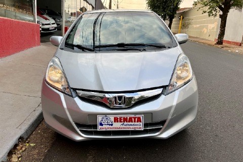 //www.autoline.com.br/carro/honda/fit-15-ex-16v-flex-4p-automatico/2014/araraquara-sp/25030995