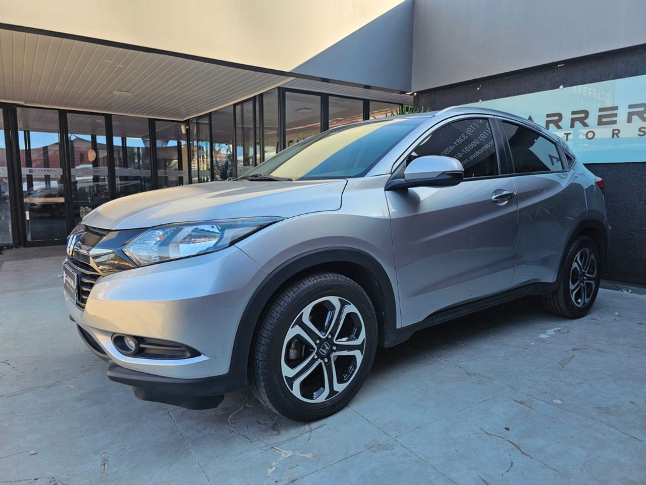 //www.autoline.com.br/carro/honda/hr-v-18-exl-16v-flex-4p-cvt/2018/campinas-sp/24386842