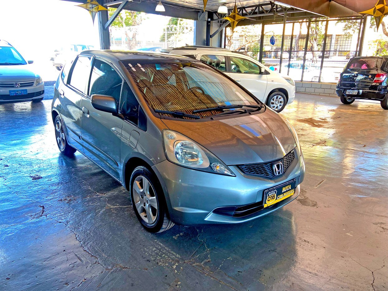 //www.autoline.com.br/carro/honda/hr-v-18-exl-16v-flex-4p-cvt/2018/ribeirao-preto-sp/24400639