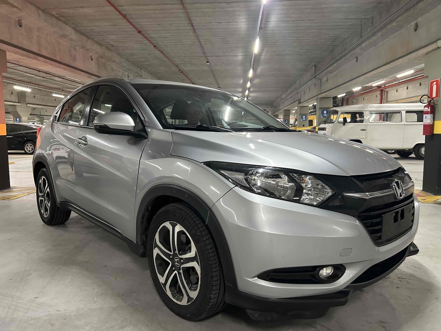 //www.autoline.com.br/carro/honda/hr-v-18-ex-16v-flex-4p-cvt/2018/rio-de-janeiro-rj/24673676