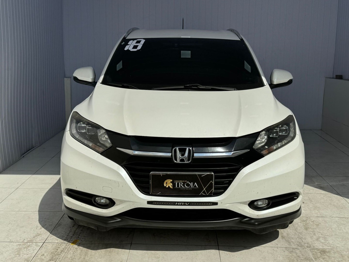 //www.autoline.com.br/carro/honda/hr-v-18-touring-16v-flex-4p-cvt/2018/rio-de-janeiro-rj/24913552