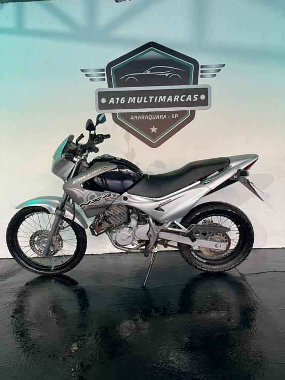 //www.autoline.com.br/moto/honda/nx-4-falcon-400-gas-mec-basico/2006/araraquara-sp/24029221