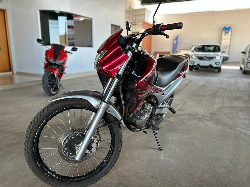 //www.autoline.com.br/moto/honda/nx-4-falcon-400-gas-mec-basico/2008/cacoal-ro/24767604