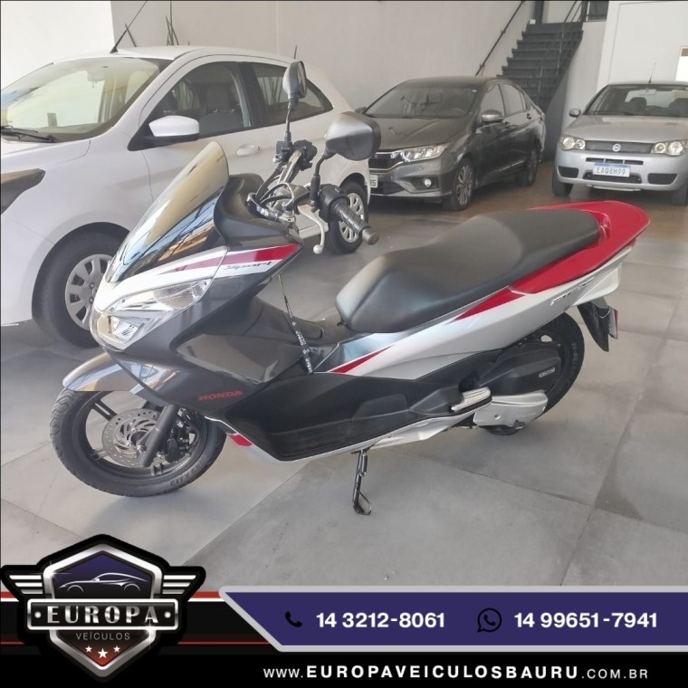 //www.autoline.com.br/moto/honda/pcx-150/2018/bauru-sp/24791028
