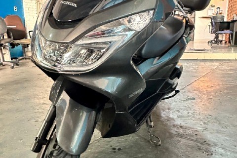//www.autoline.com.br/moto/honda/pcx-150-dlx-gas-aut-basico/2016/sao-paulo-sp/24349623