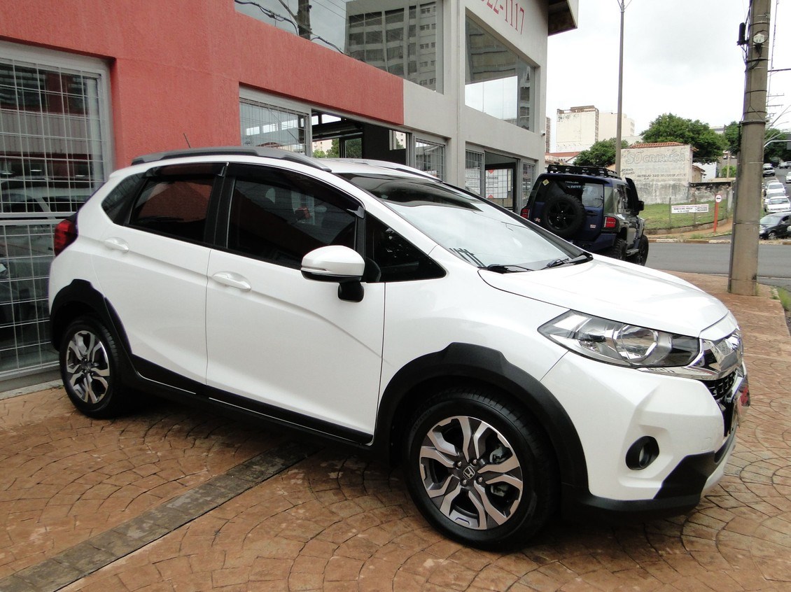 //www.autoline.com.br/carro/honda/wr-v-15-exl-16v-flex-4p-cvt/2018/araraquara-sp/24292718