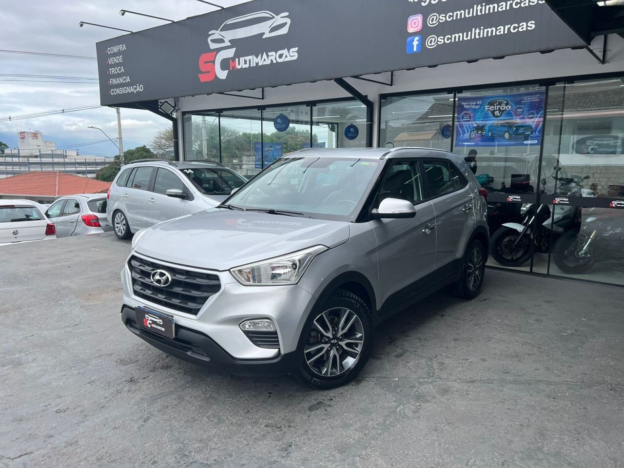 //www.autoline.com.br/carro/hyundai/creta-20-prestige-16v-flex-4p-automatico/2017/florianopolis-sc/24527836