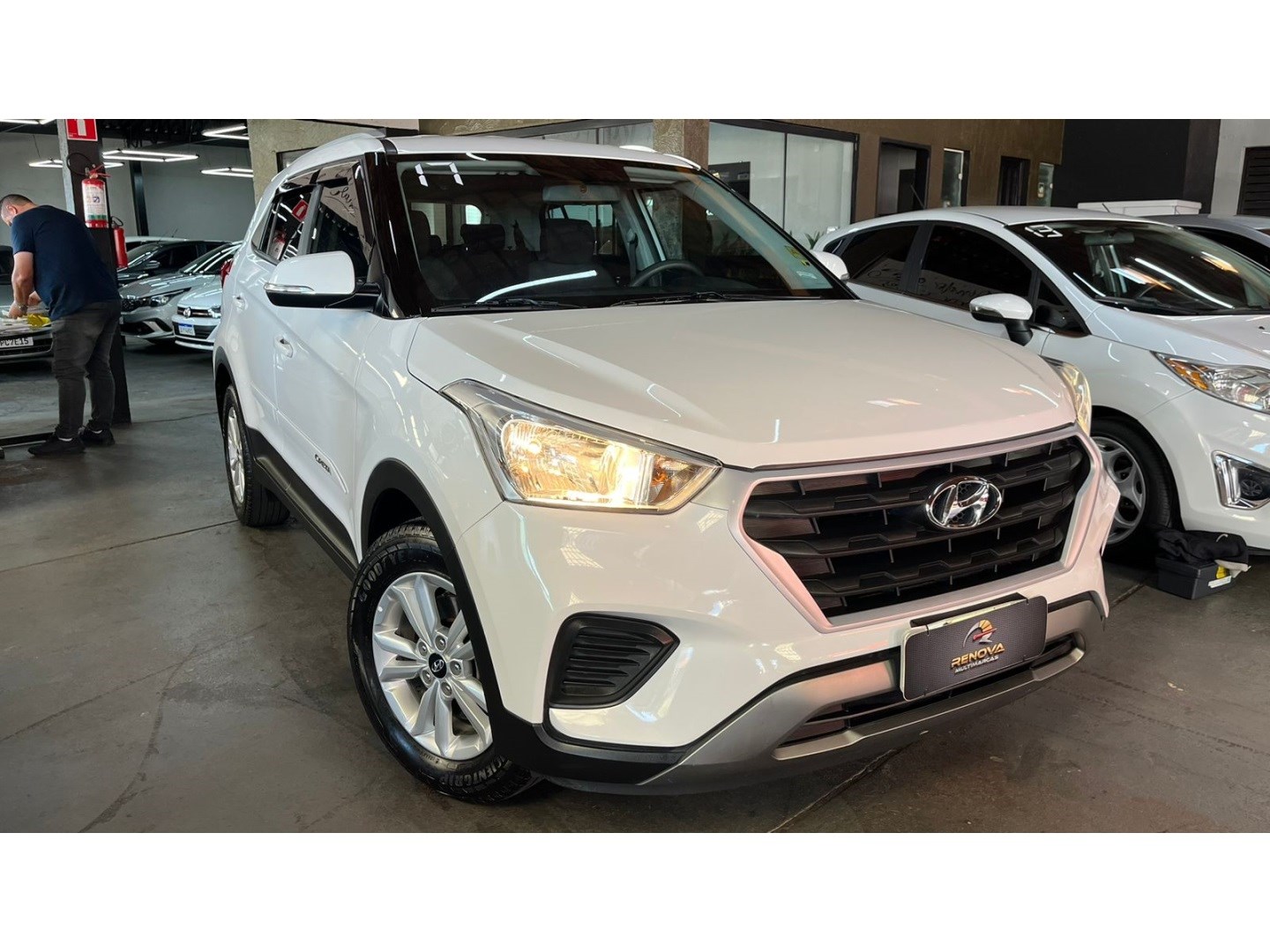 //www.autoline.com.br/carro/hyundai/creta-16-attitude-16v-flex-4p-automatico/2017/santa-barbara-doeste-sp/24879782
