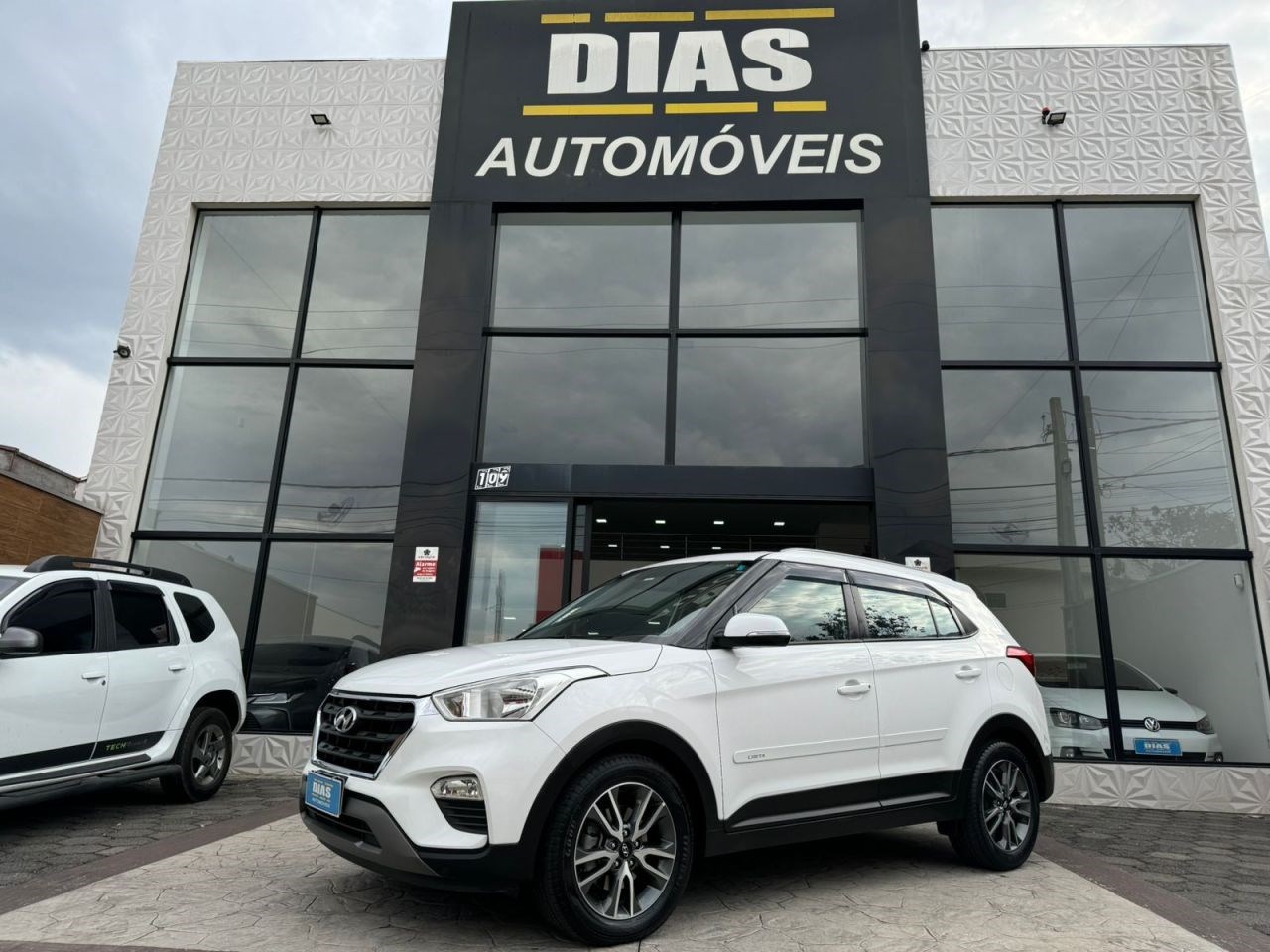 //www.autoline.com.br/carro/hyundai/creta-16-pulse-16v-flex-4p-automatico/2017/santa-barbara-doeste-sp/24982490