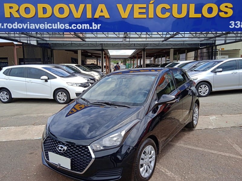 //www.autoline.com.br/carro/hyundai/hb20-16-style-16v-flex-4p-automatico/2019/brasilia-df/16550194