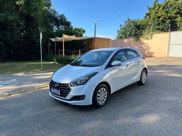 //www.autoline.com.br/carro/hyundai/hb20-10-comfort-12v-flex-4p-manual/2017/sorocaba-sp/23041139