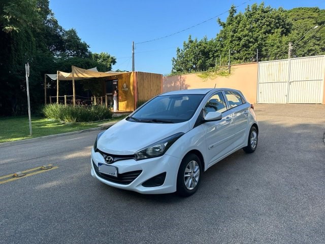 //www.autoline.com.br/carro/hyundai/hb20-16-comfort-plus-16v-flex-4p-manual/2014/sorocaba-sp/23467019