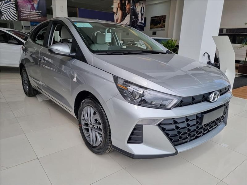 //www.autoline.com.br/carro/hyundai/hb20-10-comfort-12v-flex-4p-manual/2023/sao-paulo-sp/23595451