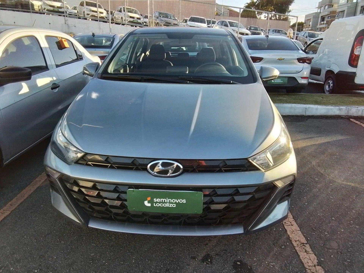 //www.autoline.com.br/carro/hyundai/hb20-10-comfort-12v-flex-4p-turbo-automatico/2023/curitiba-pr/24047959