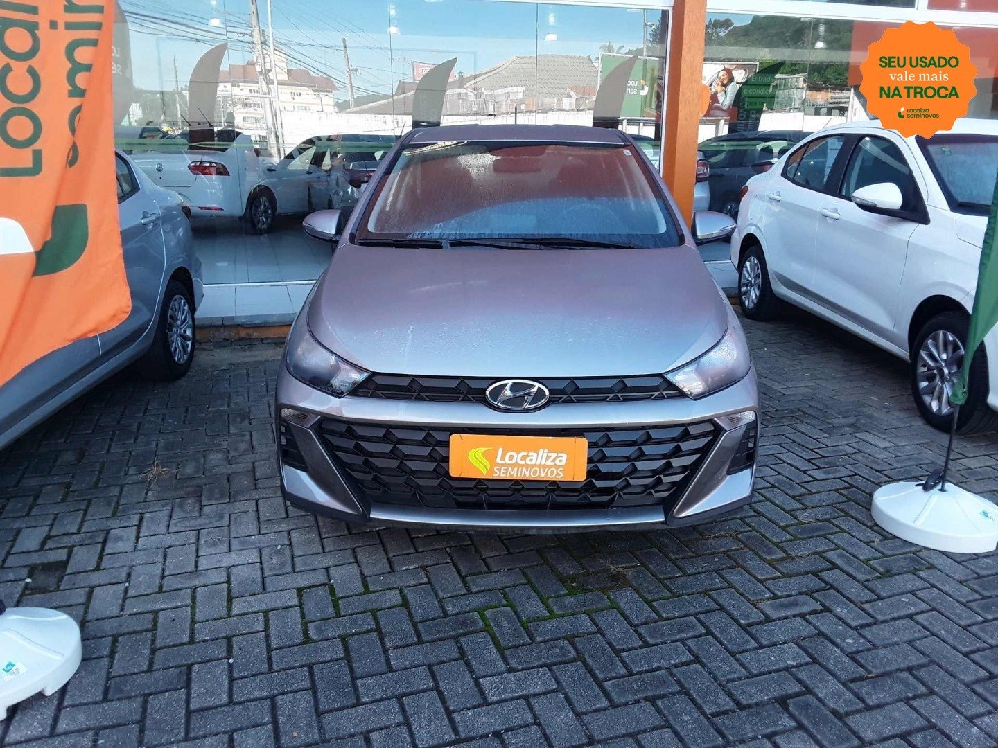 //www.autoline.com.br/carro/hyundai/hb20-10-comfort-12v-flex-4p-manual/2023/joinville-sc/24089673