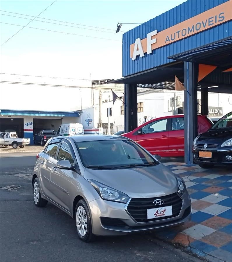 //www.autoline.com.br/carro/hyundai/hb20-10-comfort-12v-flex-4p-manual/2018/botucatu-sp/24113672