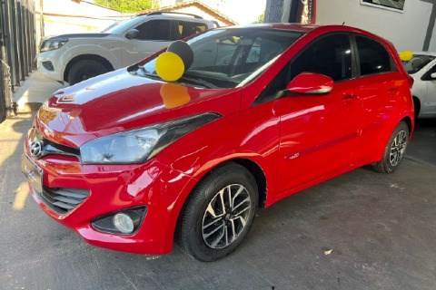 //www.autoline.com.br/carro/hyundai/hb20-10-comfort-12v-flex-4p-manual/2014/goiania-go/24201605