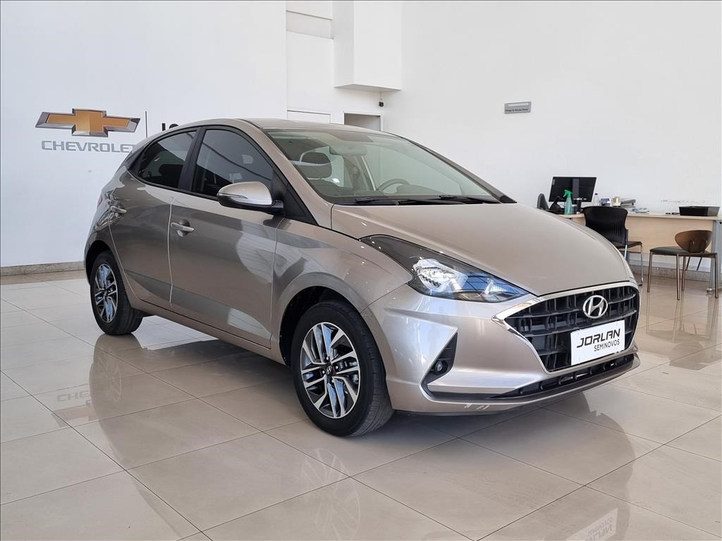 //www.autoline.com.br/carro/hyundai/hb20-10-evolution-12v-flex-4p-turbo-automatico/2020/brasilia-df/24277327