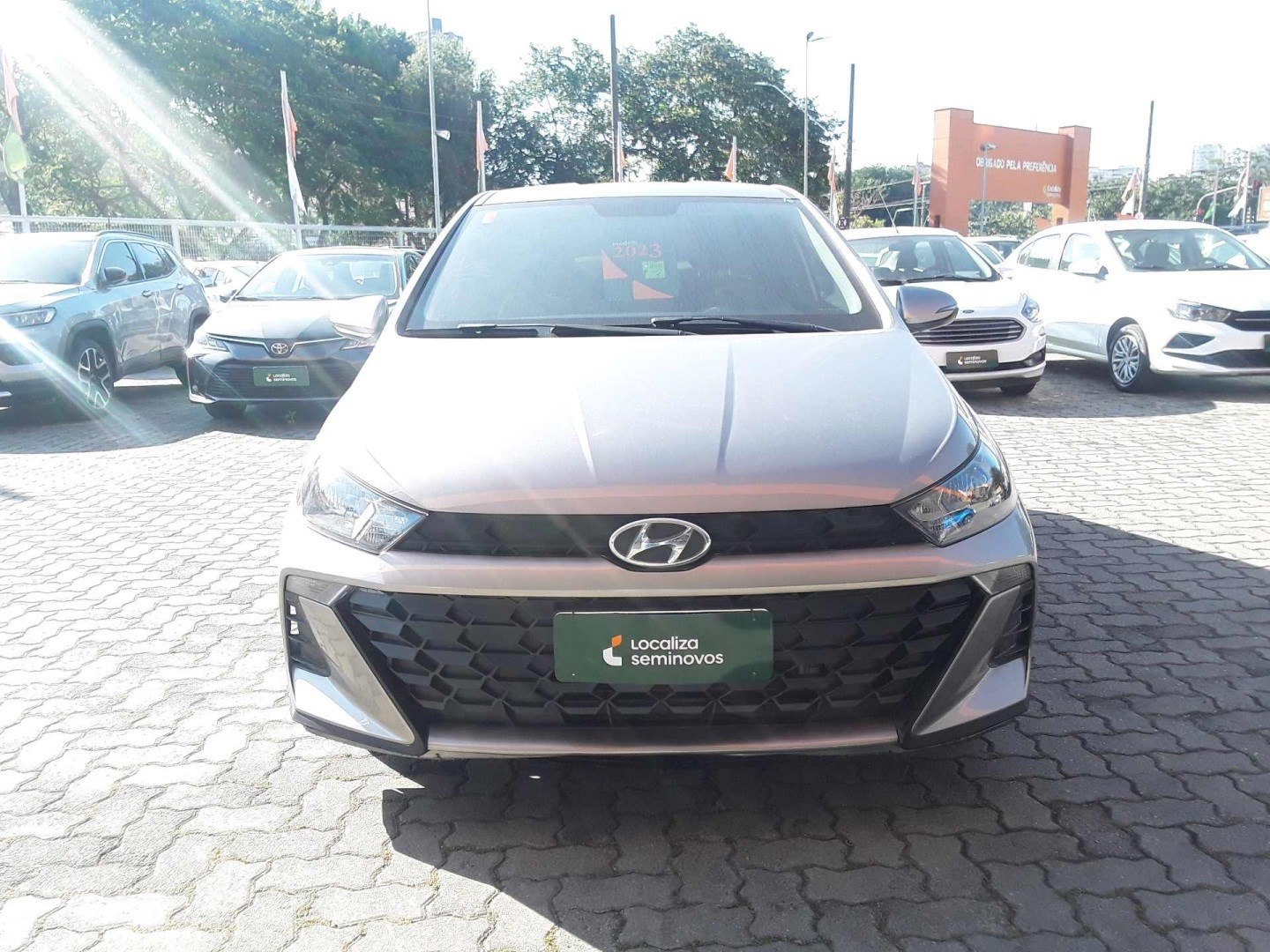 //www.autoline.com.br/carro/hyundai/hb20-10-comfort-12v-flex-4p-manual/2023/barueri-sp/24305758