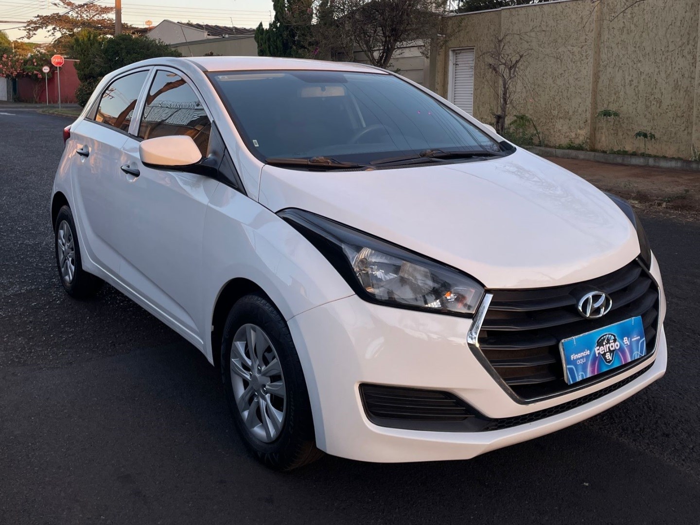 //www.autoline.com.br/carro/hyundai/hb20-10-comfort-12v-flex-4p-manual/2018/ribeirao-preto-sp/24691814