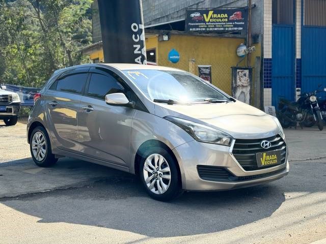 //www.autoline.com.br/carro/hyundai/hb20-10-comfort-plus-12v-flex-4p-manual/2017/nova-friburgo-rj/24719713