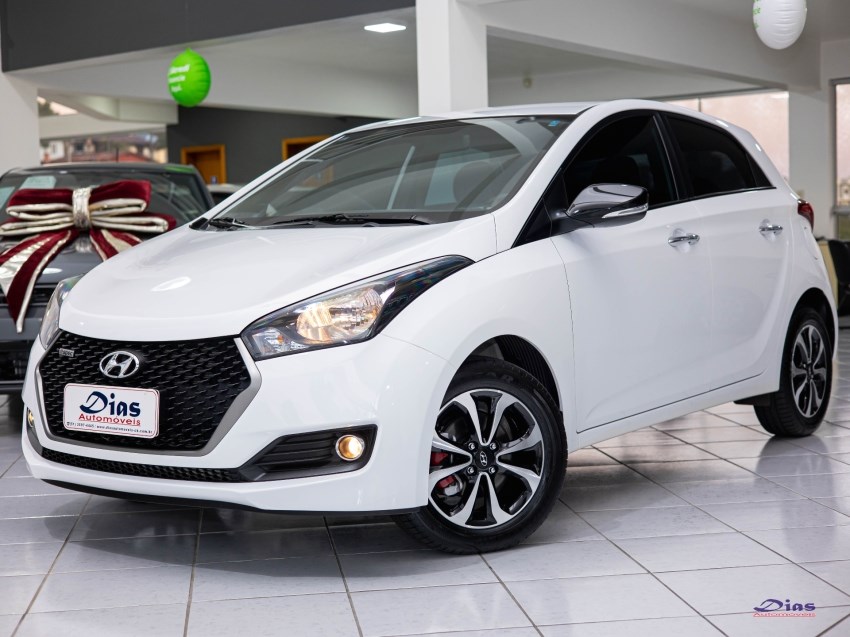 //www.autoline.com.br/carro/hyundai/hb20-16-r-spec-limited-16v-flex-4p-automatico/2018/campo-bom-rs/24732359