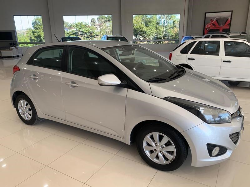 //www.autoline.com.br/carro/hyundai/hb20-10-comfort-12v-flex-4p-manual/2013/orleans-sc/24739994