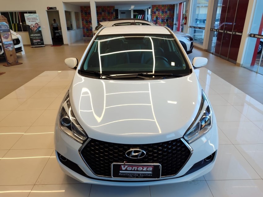 //www.autoline.com.br/carro/hyundai/hb20-16-premium-16v-flex-4p-automatico/2019/itumbiara-go/24814919