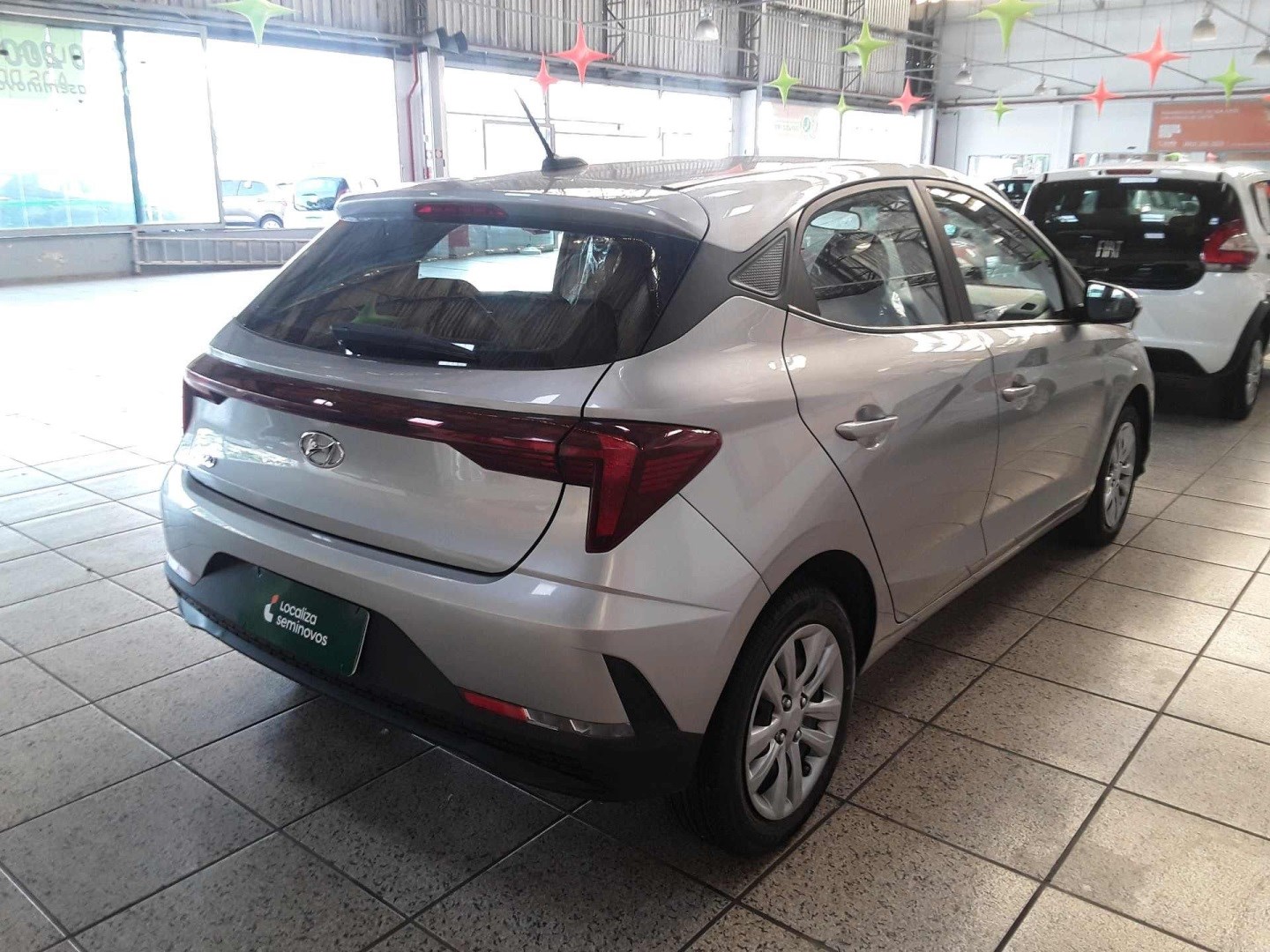 //www.autoline.com.br/carro/hyundai/hb20-10-comfort-12v-flex-4p-manual/2023/sao-paulo-sp/24838986